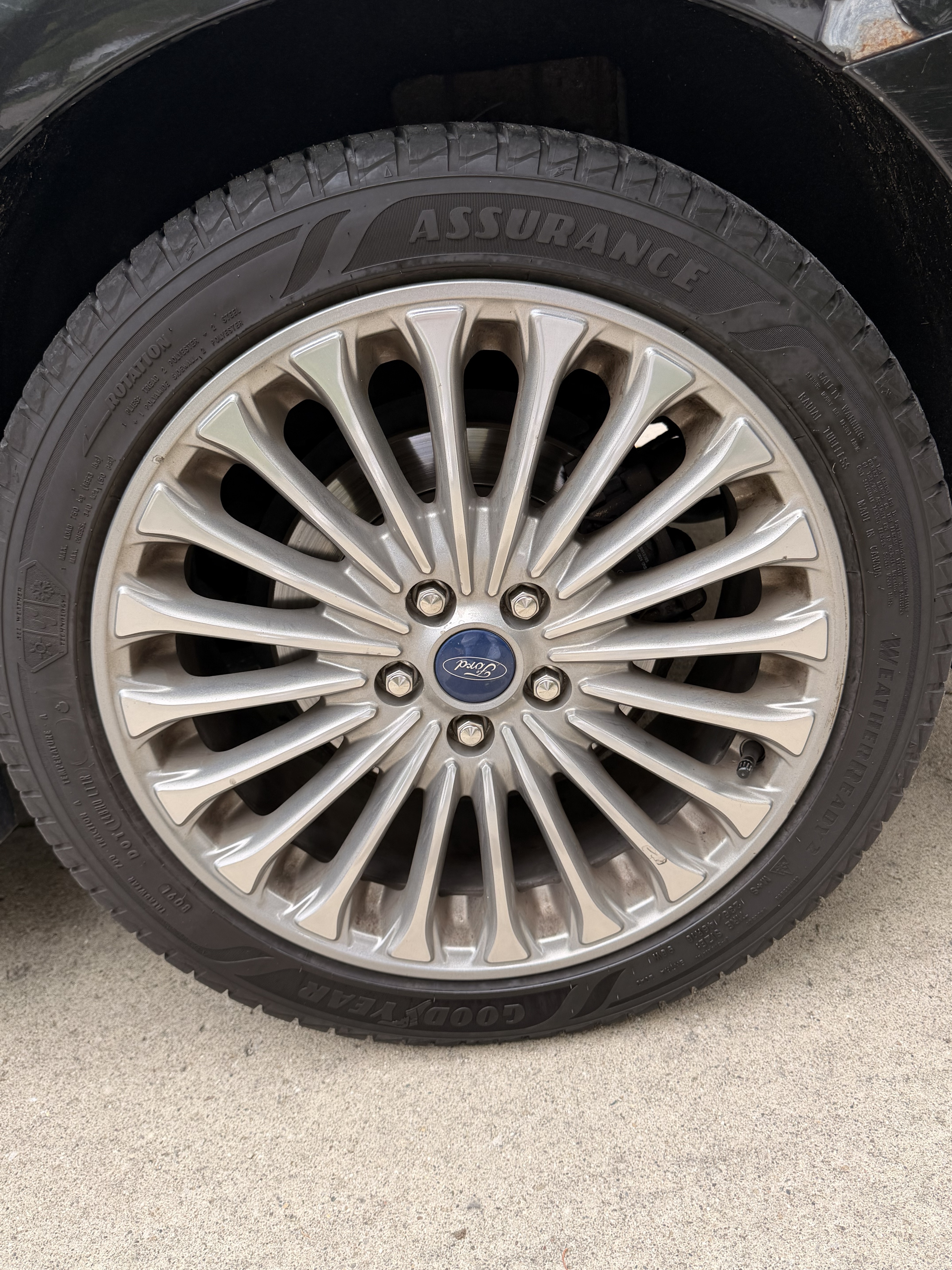 Used 2015 Ford Fusion Titanium AWD/4WD image 15