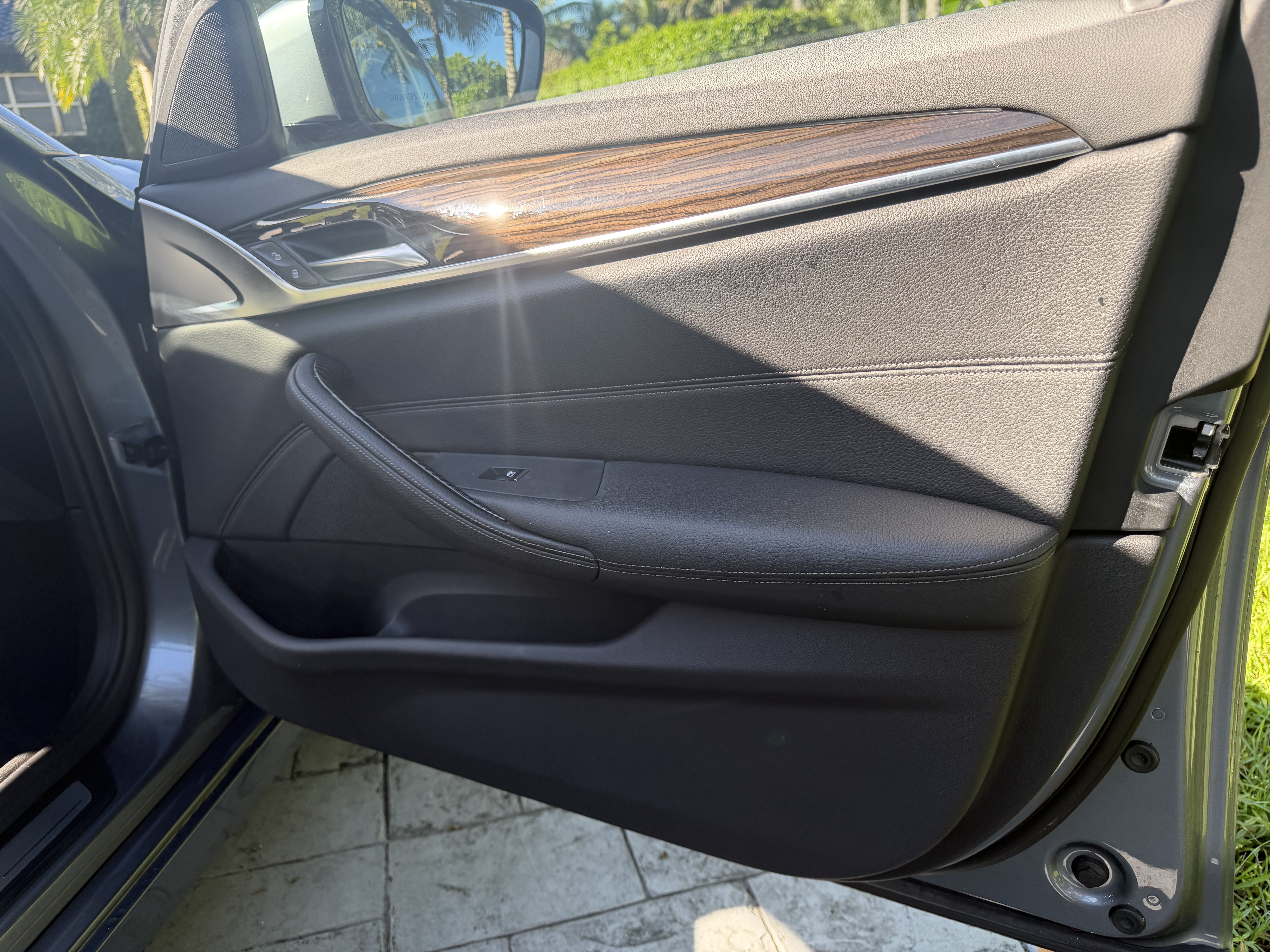 Used 2019 BMW 540i w/ Executive Package RWD image 10