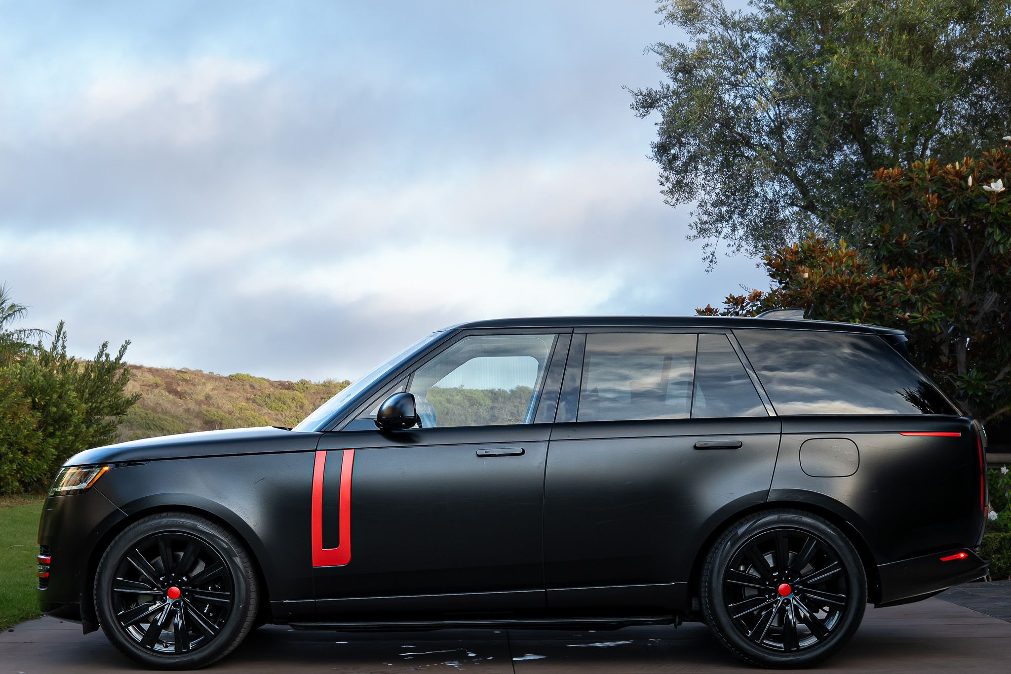 Used 2023 Land Rover Range Rover SE AWD/4WD image 4