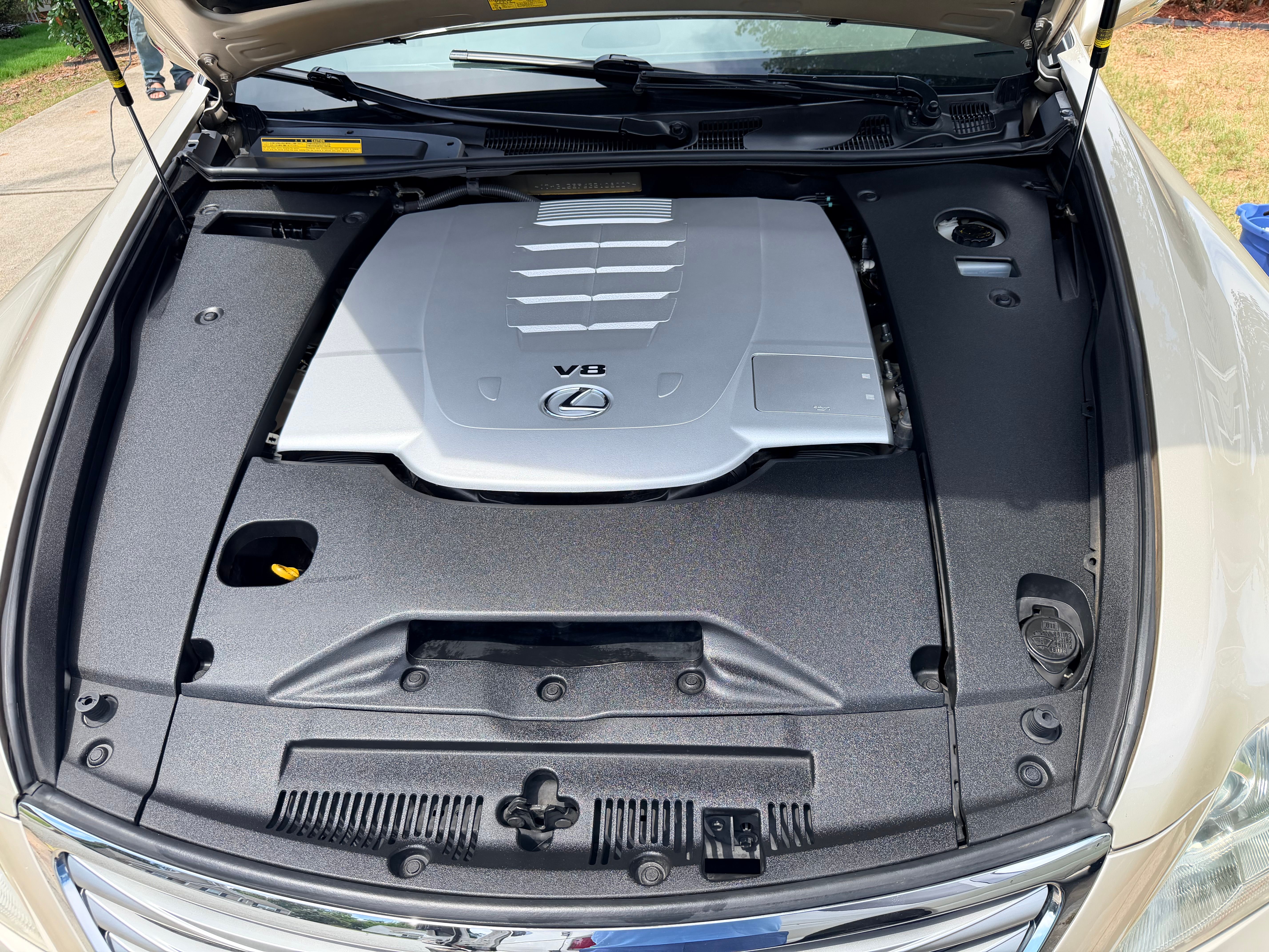 Used 2011 Lexus LS 460 w/ Comfort Pkg RWD image 12