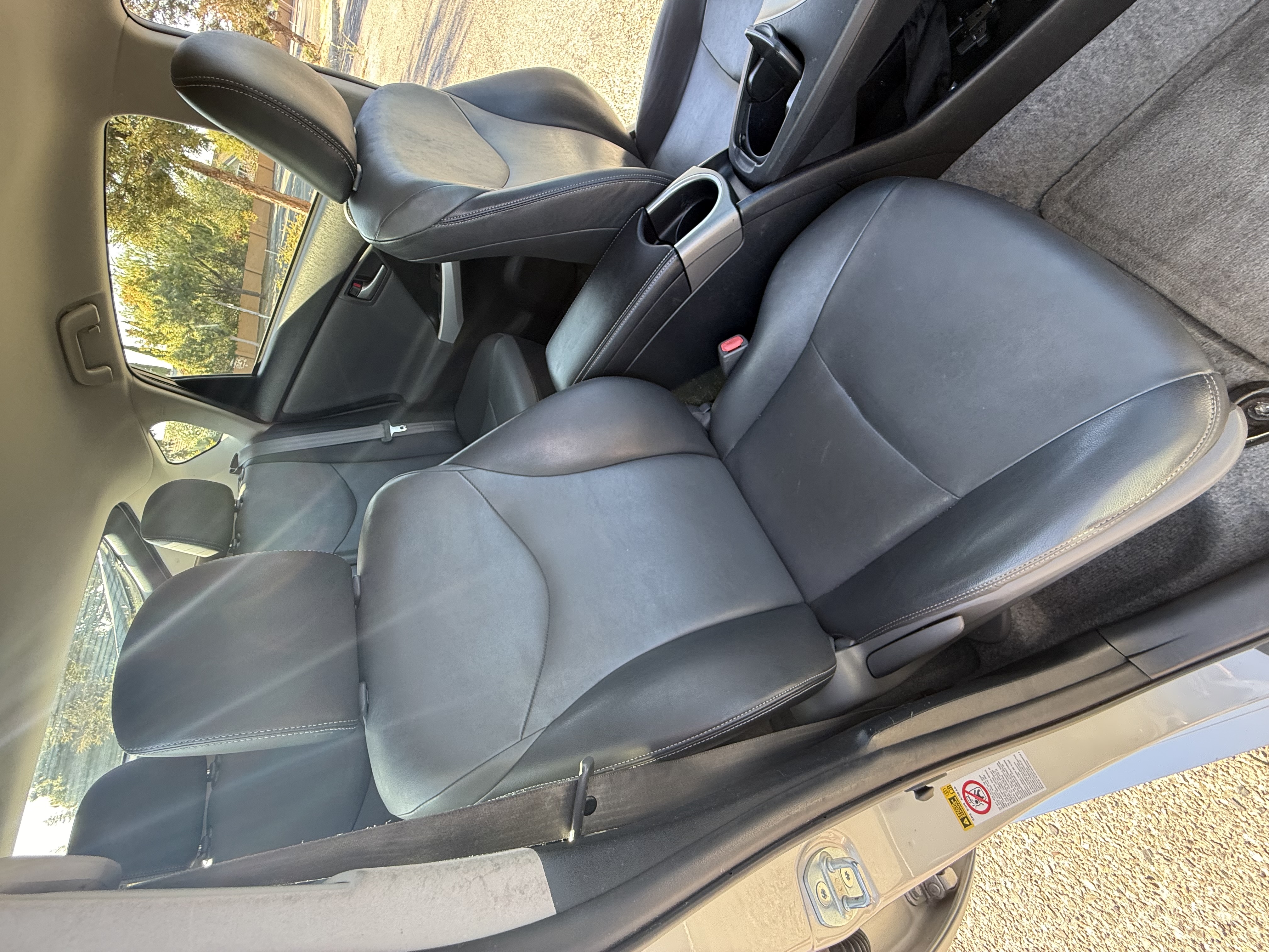 Used 2015 Toyota Prius Four FWD image 22