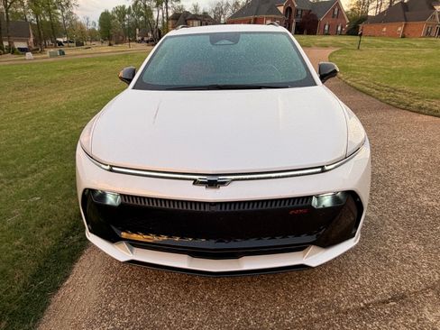 Used 2025 Chevrolet Equinox EV RS image 5