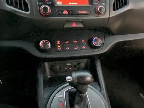 Used 2013 Kia Sportage LX w/ Convenience Pkg image 14