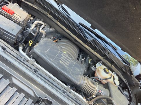 Used 2022 GMC Sierra 1500 Denali AWD/4WD image 9