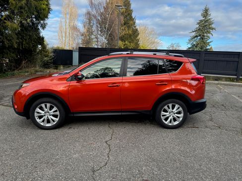 Used 2015 Toyota RAV4 Limited image 4