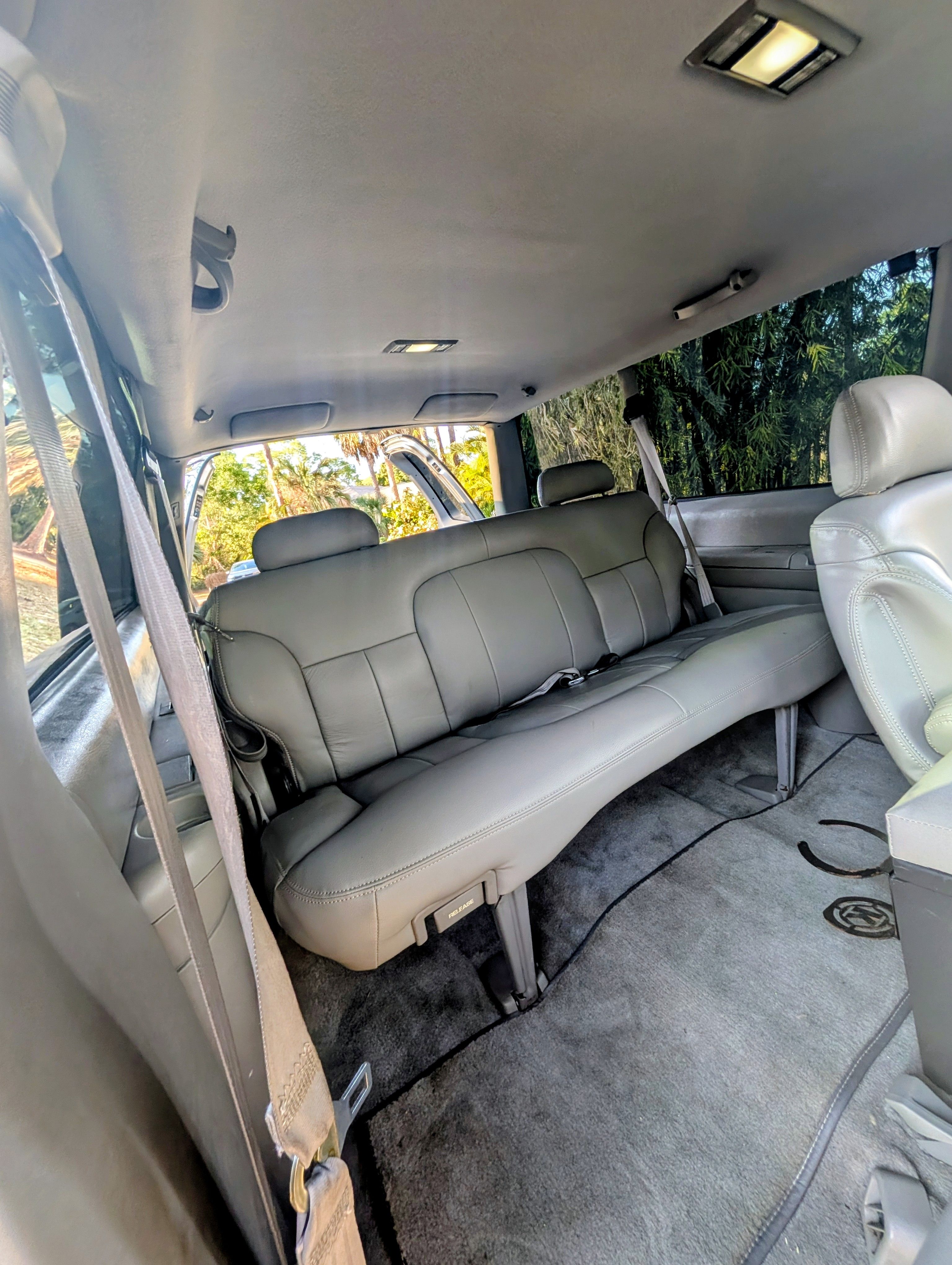 Used 1999 Chevrolet Tahoe 4WD 2-Door w/ Preferred Equipment Group image 13