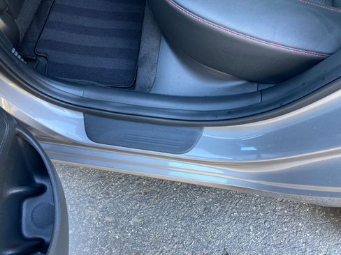 Used 2020 Hyundai Elantra GT N Line image 30