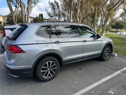 Used 2021 Volkswagen Tiguan SE