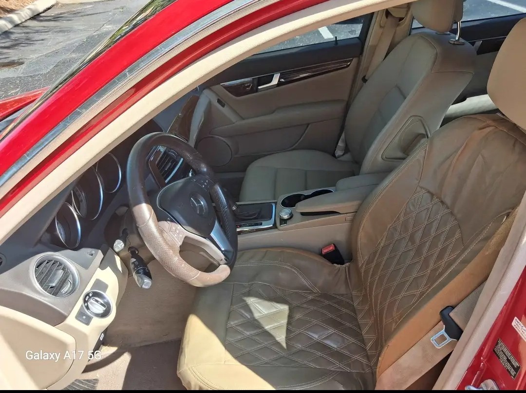 Used 2012 Mercedes-Benz C 250 Sedan image 12