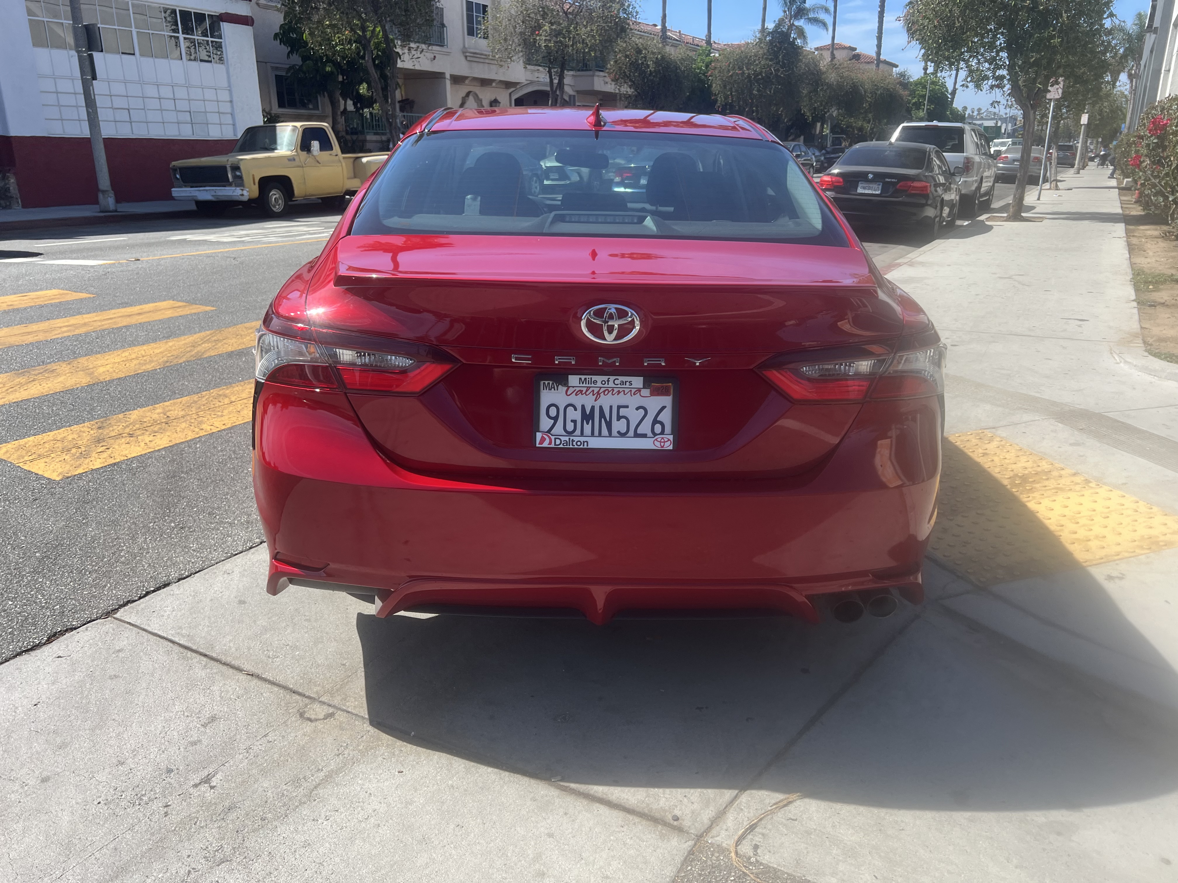 Used 2023 Toyota Camry SE w/ Convenience Package FWD image 5