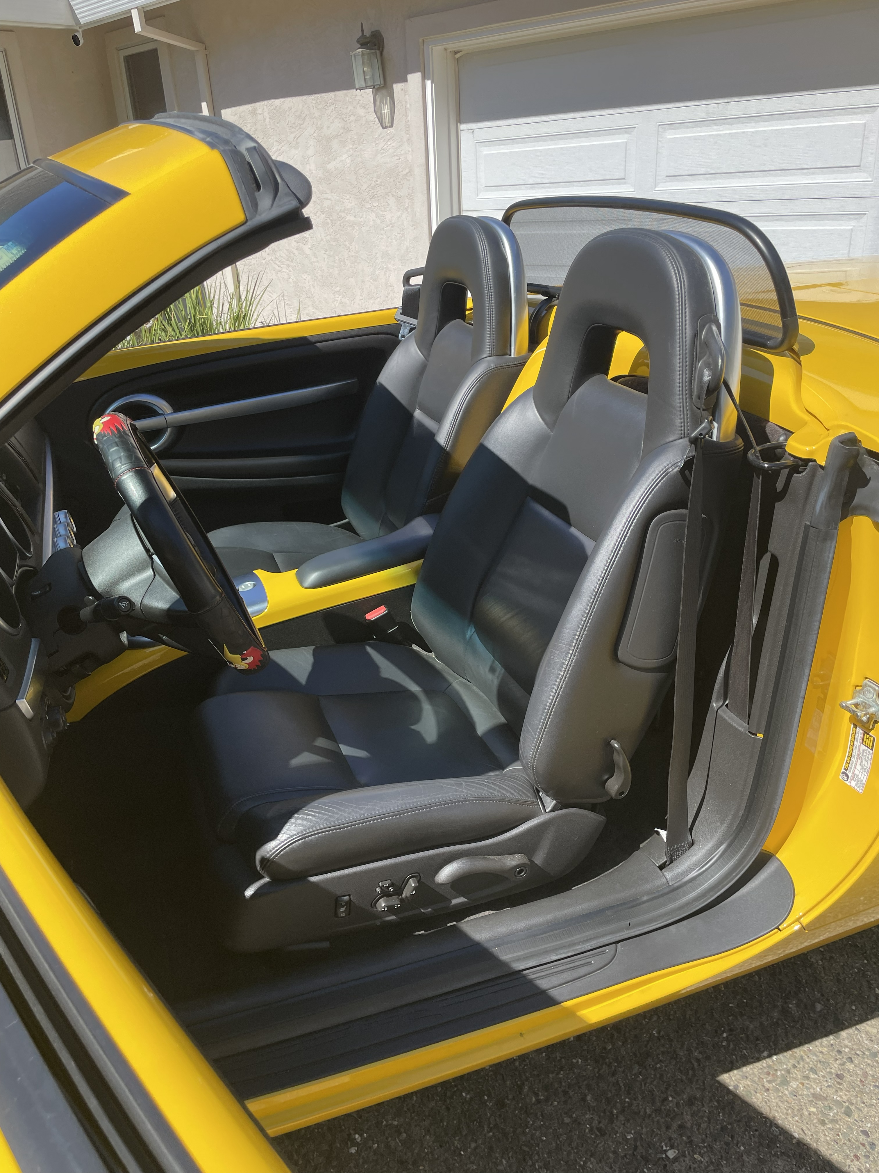 Used 2005 Chevrolet SSR w/ Preferred Equipment Group RWD image 10