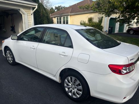 Used 2012 Toyota Corolla LE image 4