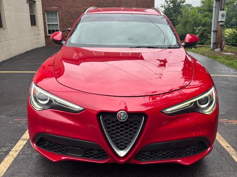 Used 2018 Alfa Romeo Stelvio AWD image 1