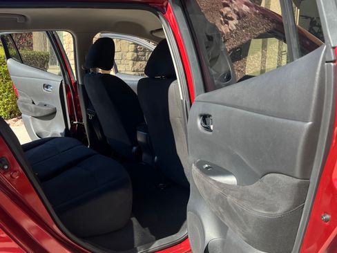 Used 2015 Nissan Leaf S w/ Charge Package image 4