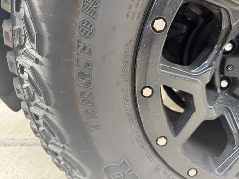 Used 2014 Toyota 4Runner Trail AWD/4WD image 5