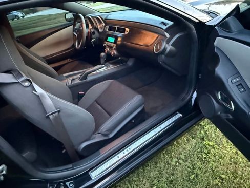 Used 2015 Chevrolet Camaro LS RWD image 11