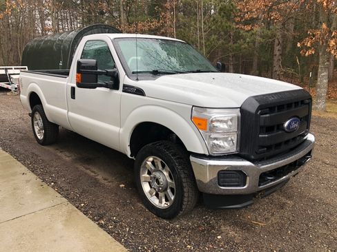 Used 2015 Ford F250 XL w/ Power Equipment Group image 2