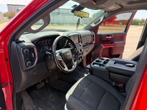 Used 2019 Chevrolet Silverado 1500 LT w/ Texas Edition AWD/4WD image 12