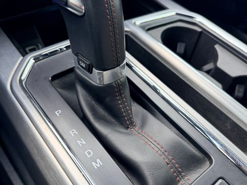 Used 2019 Ford F150 Platinum w/ Equipment Group 701A Luxury image 20