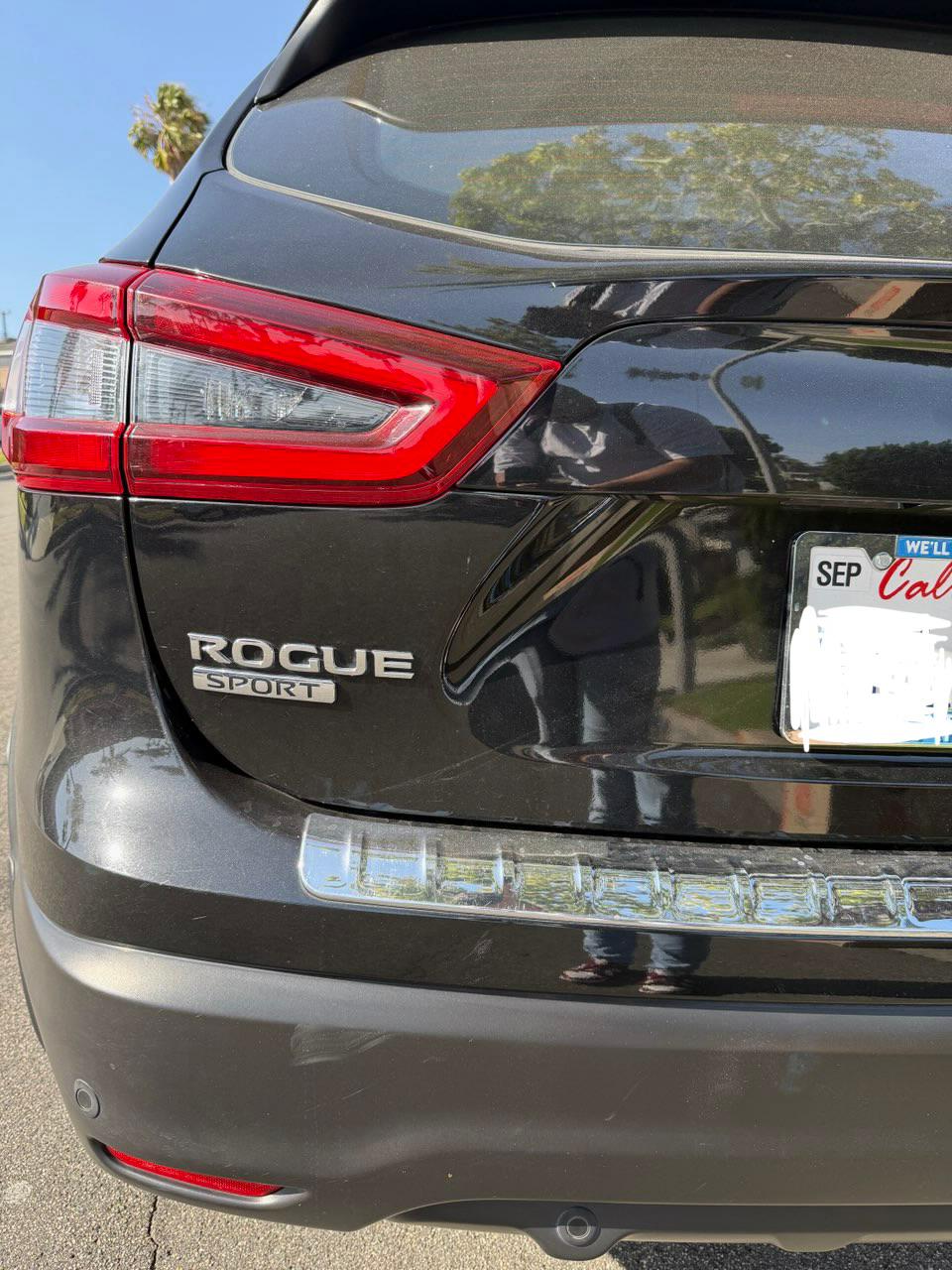 Used 2020 Nissan Rogue Sport S FWD image 17