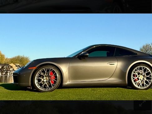 Used 2020 Porsche 911 Carrera image 1