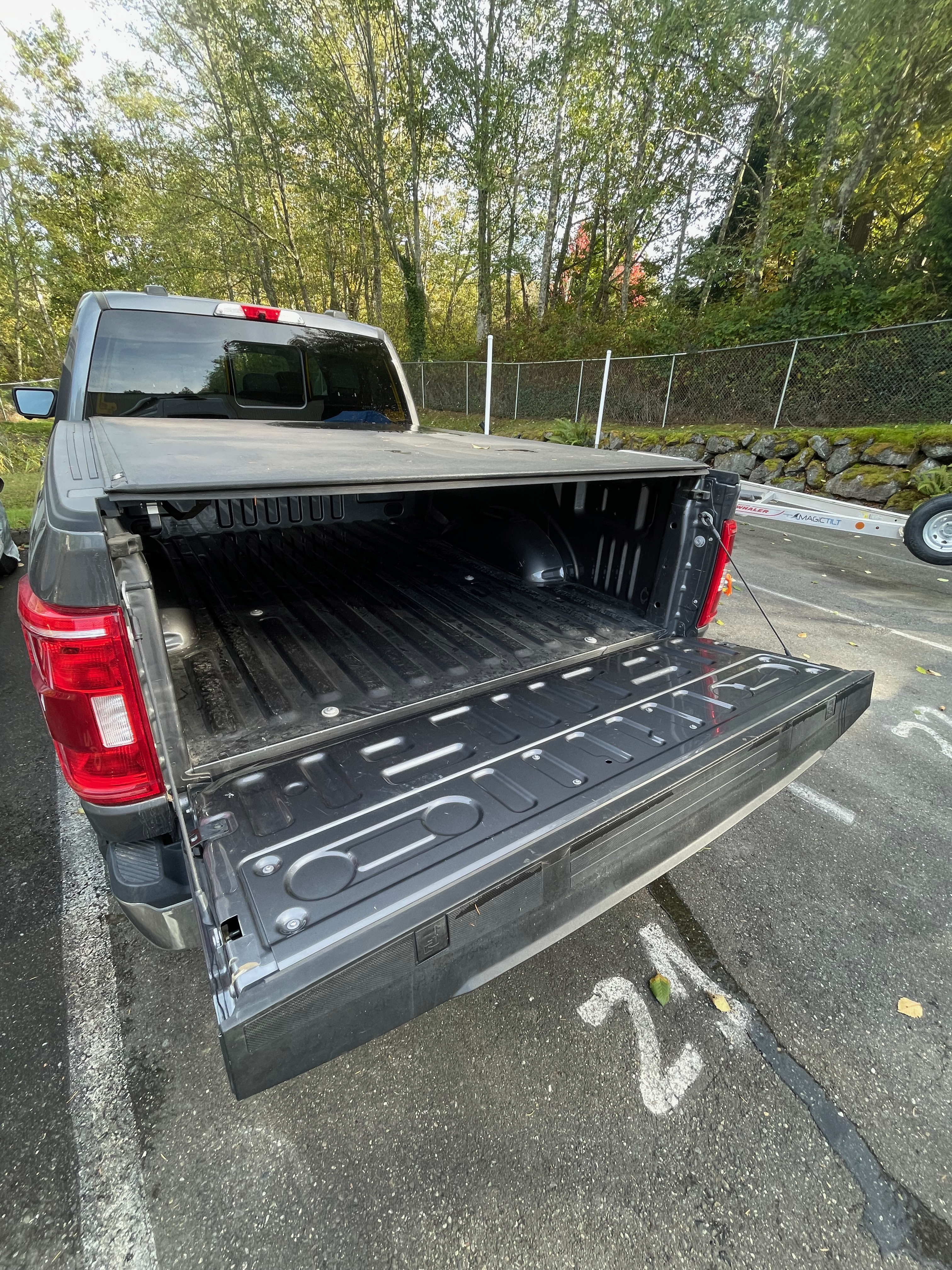 Used 2022 Ford F150 XLT w/ Equipment Group 302A High AWD/4WD image 4