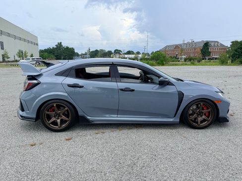 Used 2019 Honda Civic Type R image 4