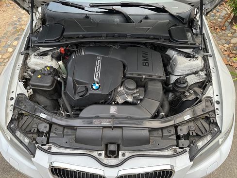 Used 2013 BMW 335i Convertible RWD image 8