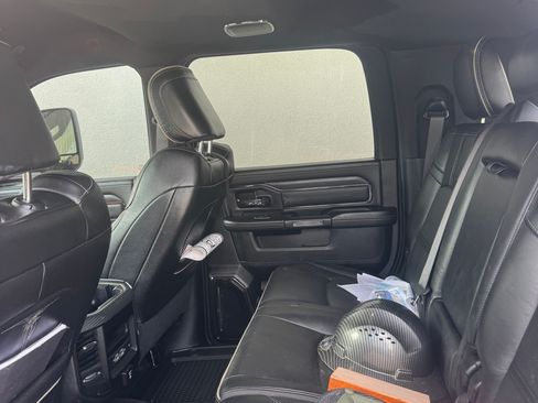 Used 2022 RAM 2500 Limited AWD/4WD image 9