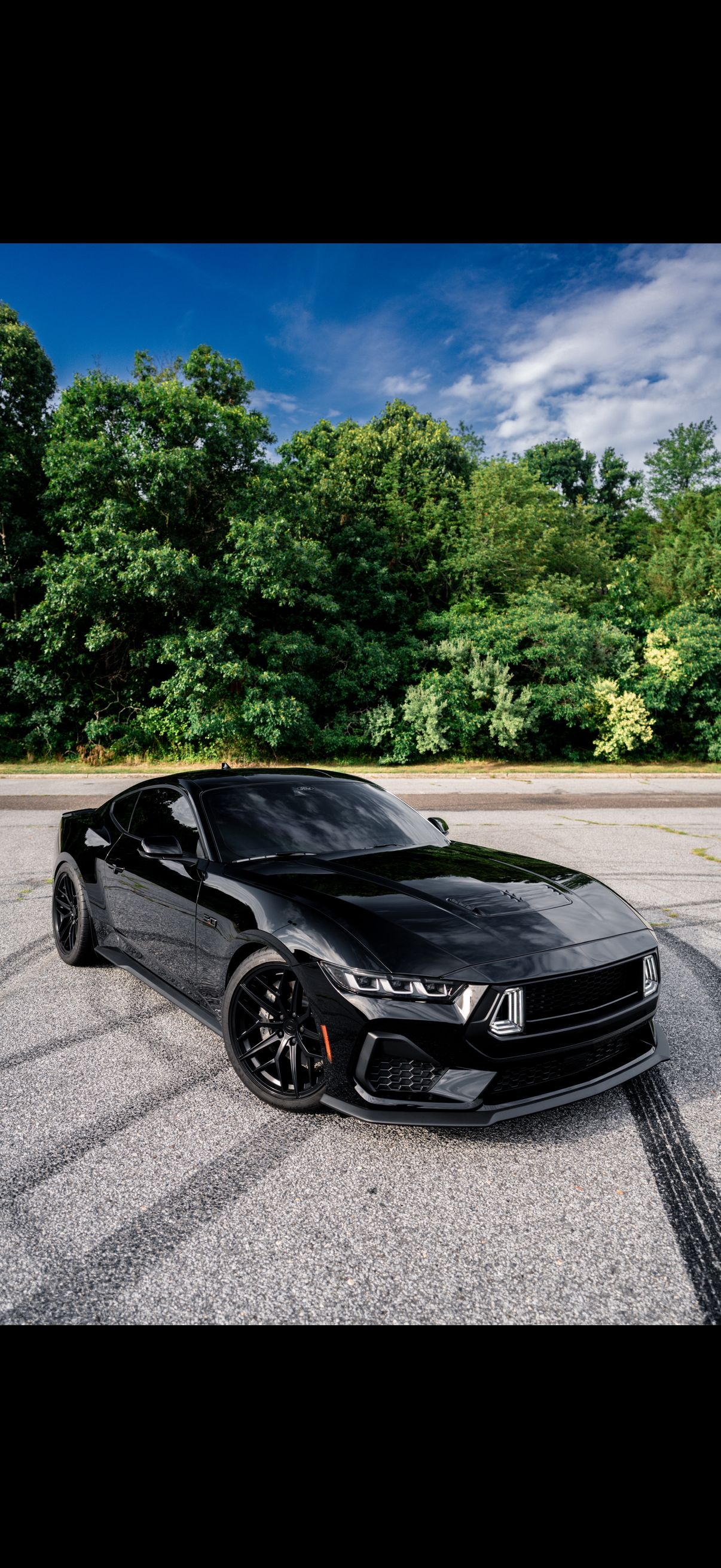 Used 2024 Ford Mustang GT Premium RWD image 1