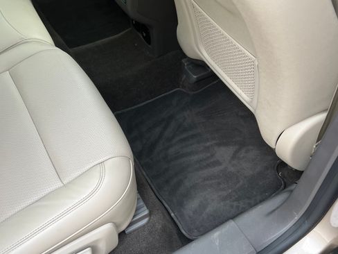 Used 2020 Lincoln Corsair Reserve w/ Equipment Group 201A image 24