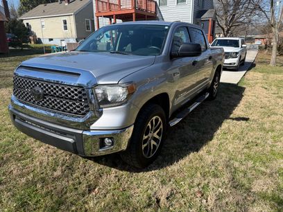 Used 2018 Toyota Tundra SR5 w/ SR5 Upgrade Package