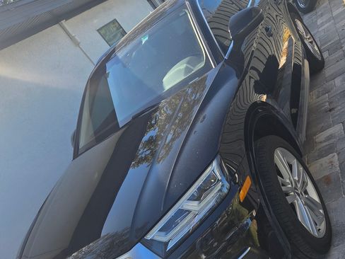 Used 2018 Audi Q5 2.0T Premium Plus w/ Premium Plus Package image 6