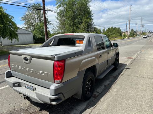 Used 2002 Chevrolet Avalanche 2500 RWD image 13