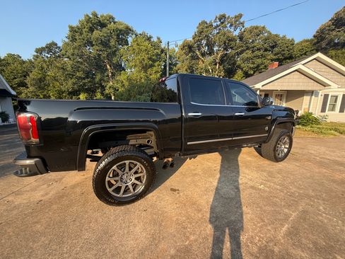 Used 2016 GMC Sierra 1500 SLT w/ Suspension Package, Off-Road AWD/4WD image 6