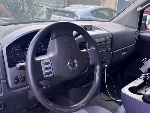 Used 2007 Nissan Titan XE w/ Preferred Pkg image 5