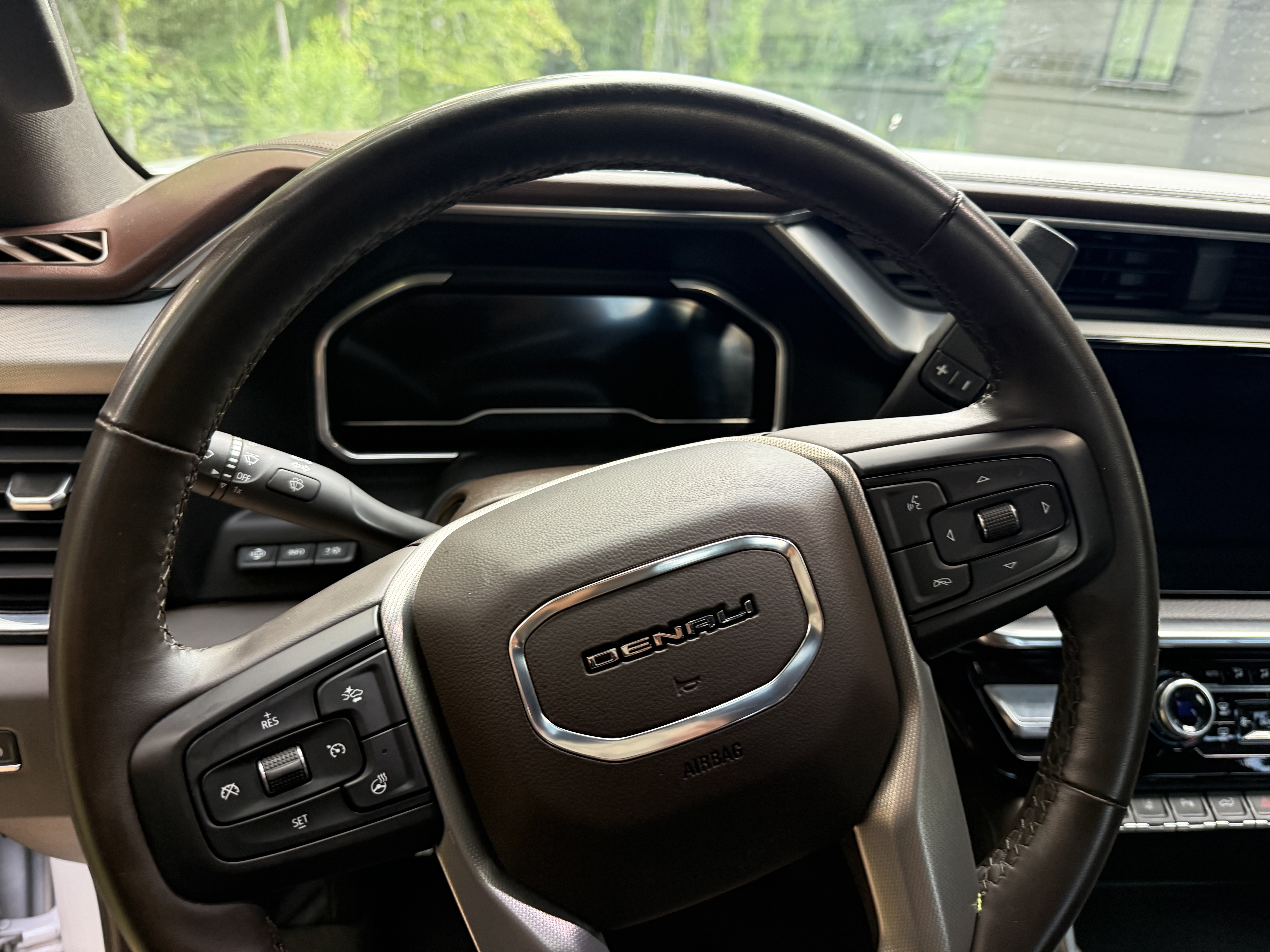 Used 2024 GMC Sierra 3500 Denali w/ Denali Reserve Package AWD/4WD image 15
