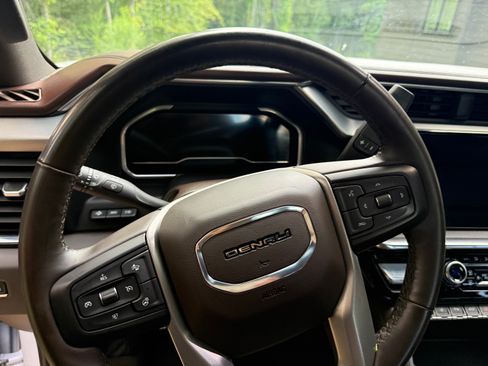 Used 2024 GMC Sierra 3500 Denali w/ Denali Reserve Package AWD/4WD image 15