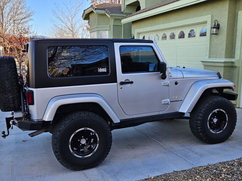 Used 2007 Jeep Wrangler Sahara w/ Dual Top Group image 7