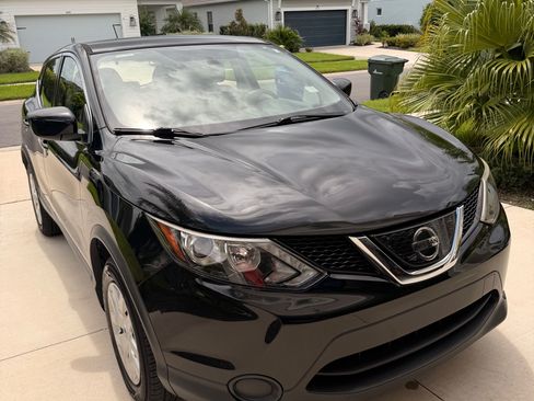 Used 2019 Nissan Rogue Sport S FWD image 15