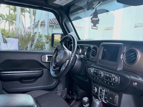 Used 2020 Jeep Wrangler Unlimited Sport S AWD/4WD image 6