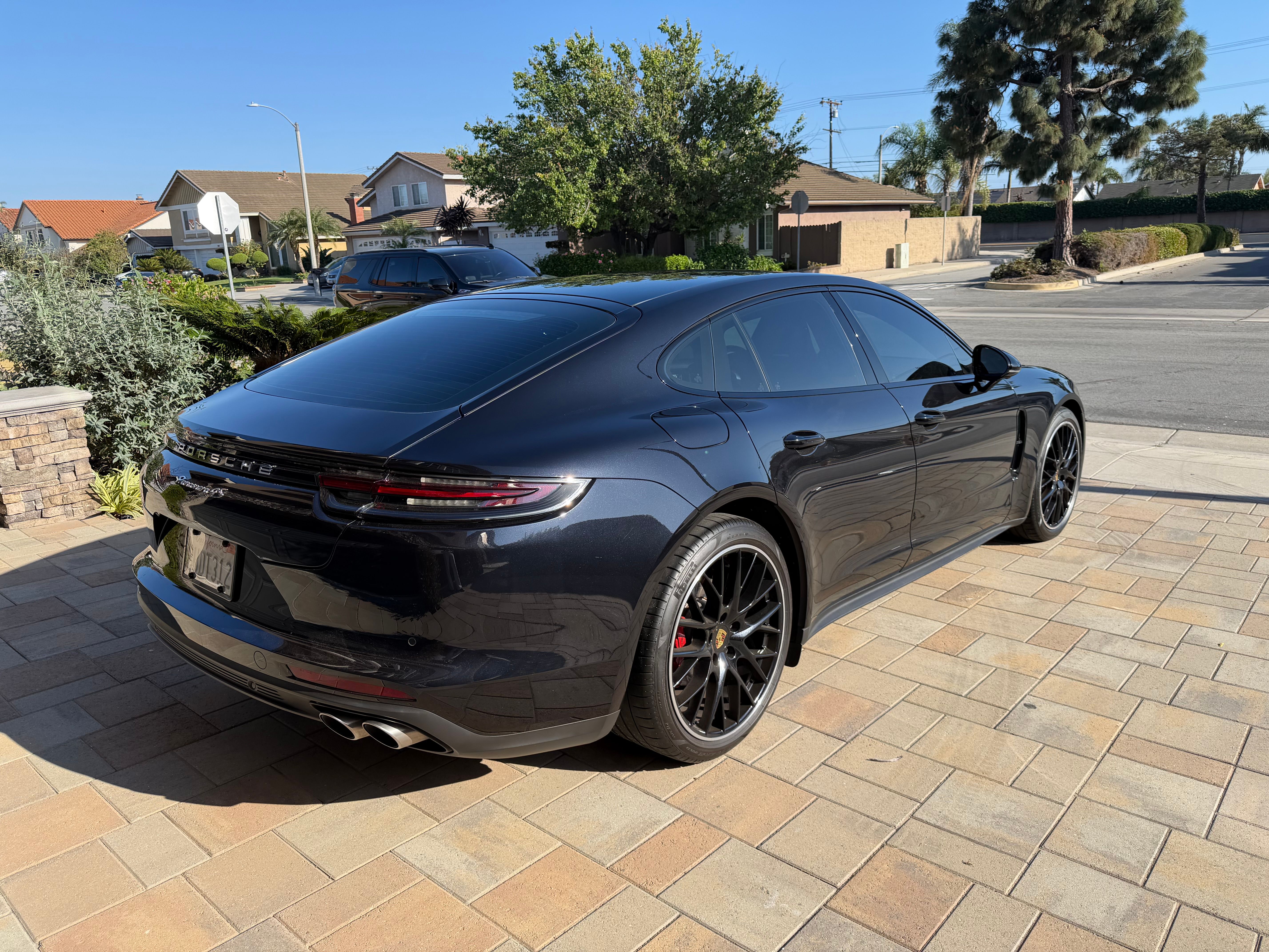 Used 2019 Porsche Panamera 4S AWD/4WD image 9