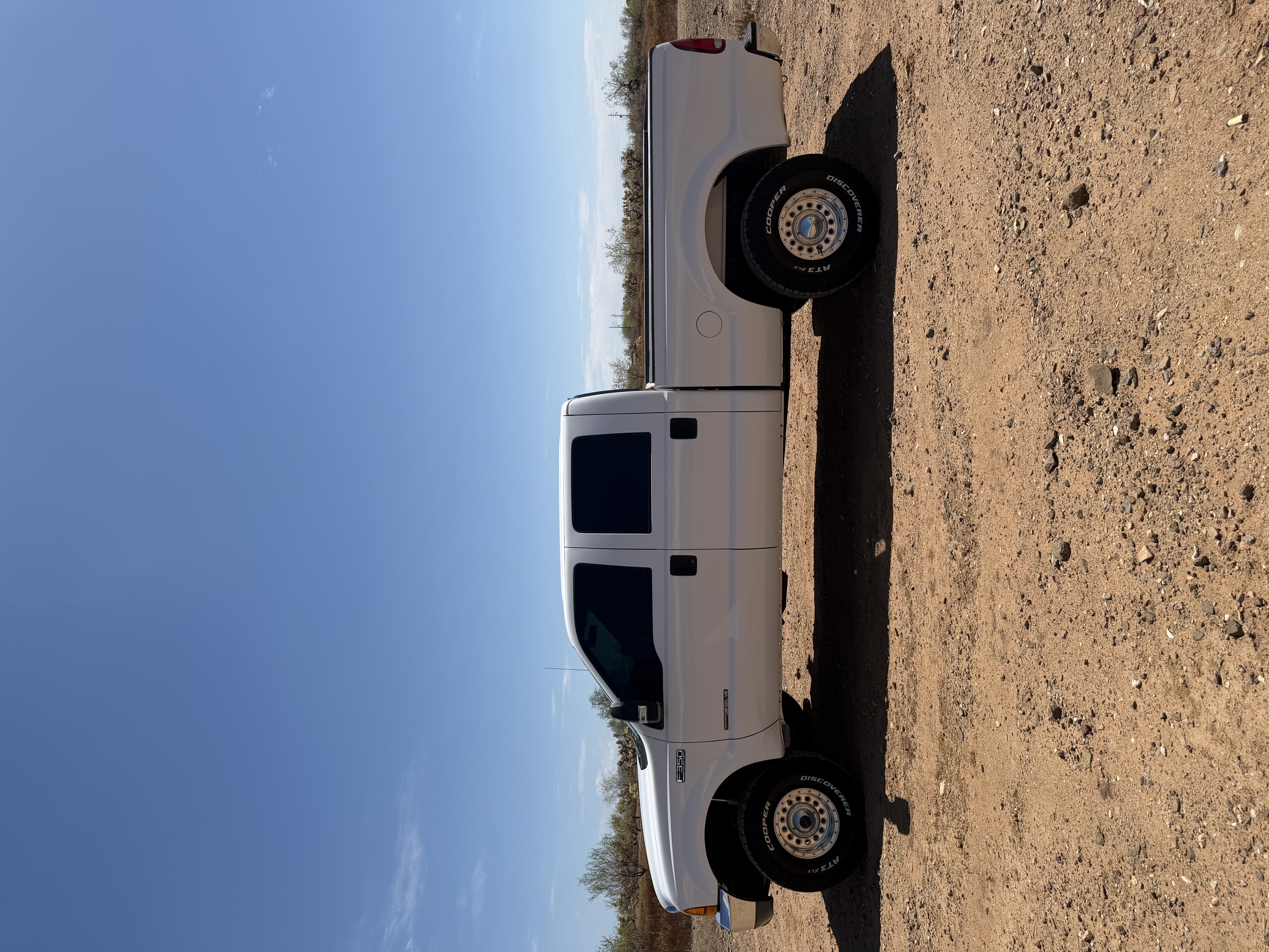 Used 2000 Ford F350 4x4 Crew Cab Super Duty image 1