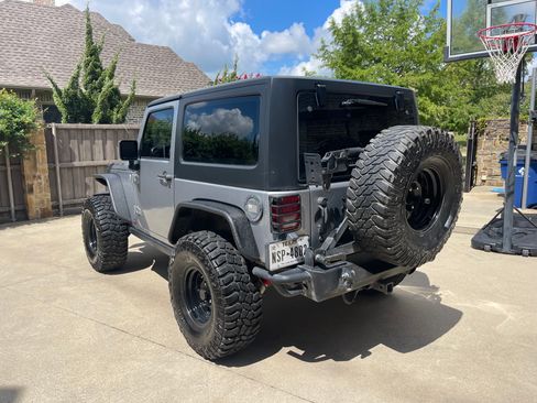 Used 2013 Jeep Wrangler Rubicon w/ PWR Convenience Group image 4