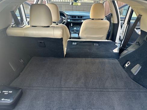 Used 2013 Lexus CT 200h image 19