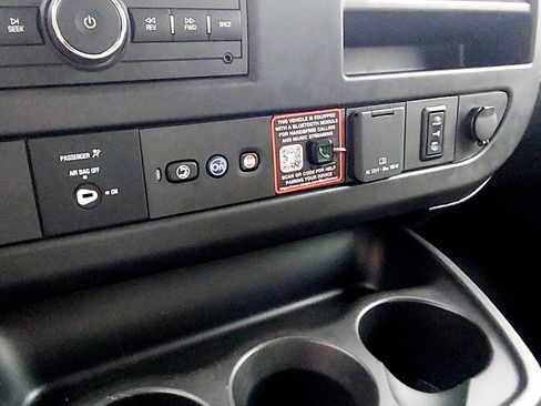 Used 2025 Chevrolet Express 3500 w/ Power Convenience Package image 6