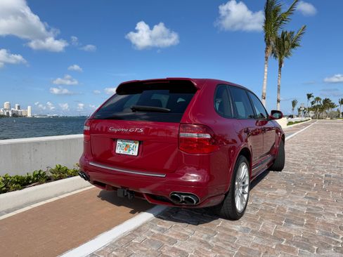 Used 2008 Porsche Cayenne GTS image 4