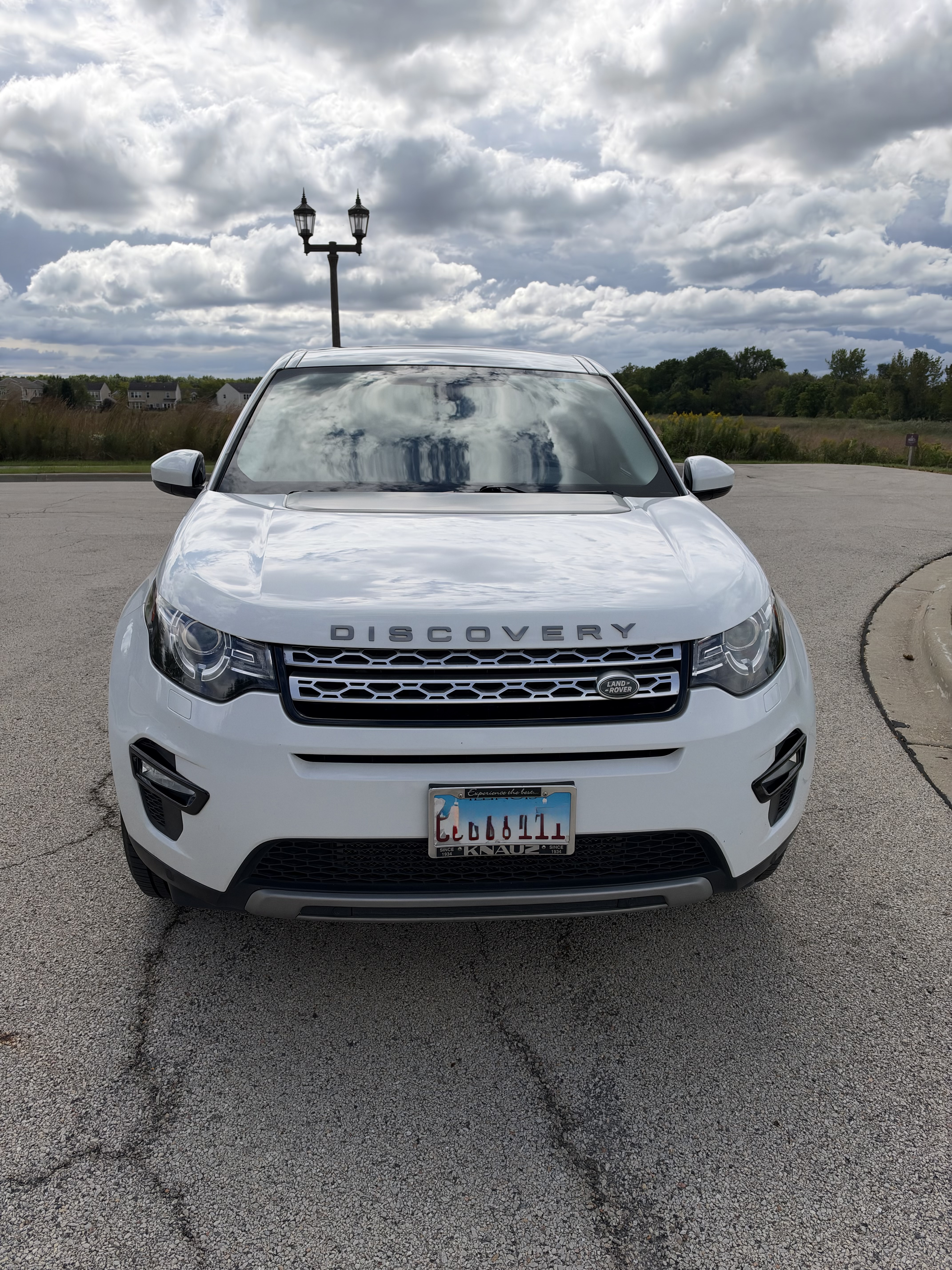 Used 2017 Land Rover Discovery Sport HSE AWD/4WD image 1