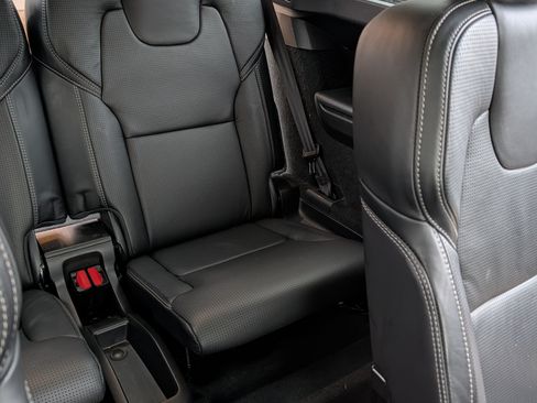 Used 2020 Volvo XC90 T6 Inscription image 14