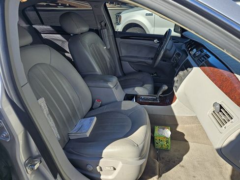 Used 2010 Buick Lucerne CXL image 4
